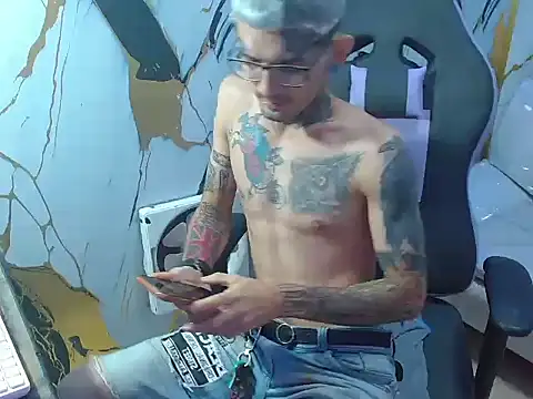 Boy_tatto77 webcam