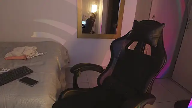 tana_lux - Tana_Lux's free webcam - UK Sex Cams