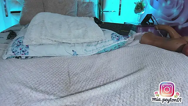 mia_peyton webcam