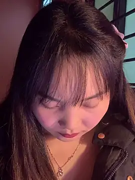 nguyenmyy - NguyenMyy's free webcam - UK Sex Cams