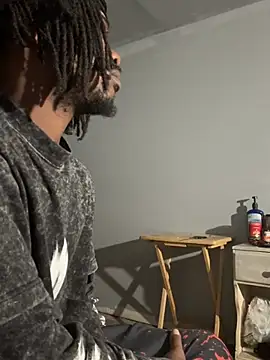 MIGHTYDEMONXXX webcam