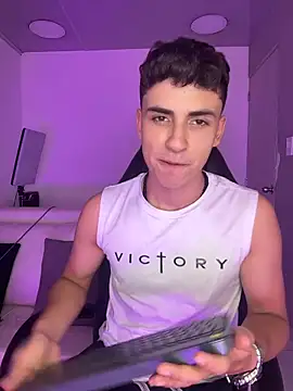 AdrianRinaldi webcam