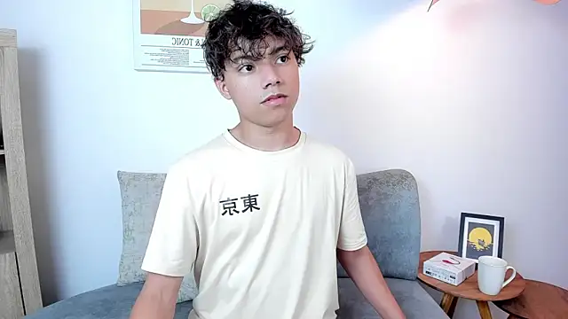 Honeymoon_sariel webcam