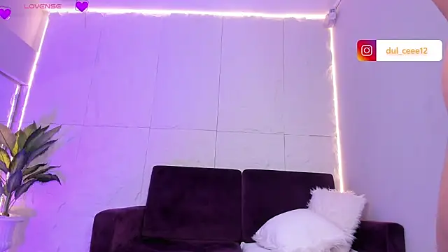dulcegreem - DulceGreem's free webcam - UK Sex Cams