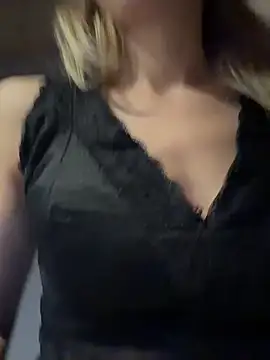 ElenaWhitmore webcam