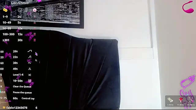 naomy_velez__ webcam