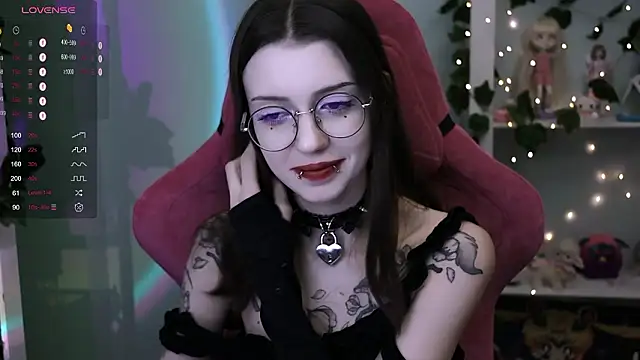 prettybones - Prettybones's free webcam - UK Sex Cams