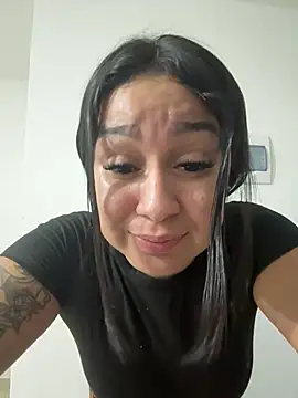 Pretty_Isadora webcam