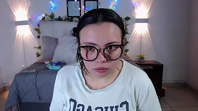 Megan_05_ webcam
