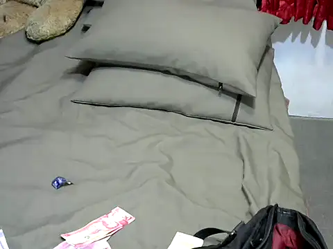 creamy_banana - CREAMY_BANANA's free webcam - UK Sex Cams