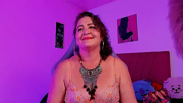 palomalombardi - PalomaLombardi's free webcam - UK Sex Cams