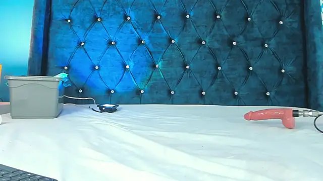 issa_clark01 - Issa_Clark01's free webcam - UK Sex Cams