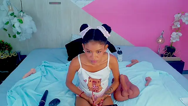 adisson_petite1 webcam