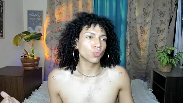 Angel_White25 webcam