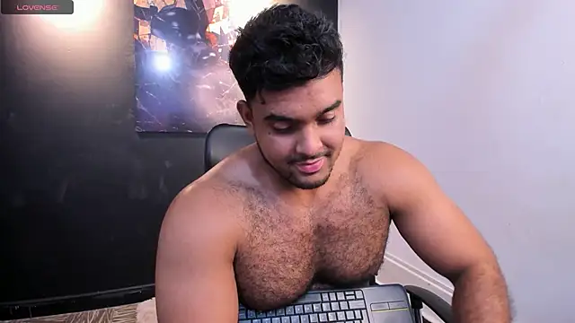 Big_furry_bear13 webcam