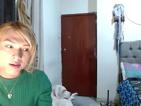 skarleth_hot21 webcam