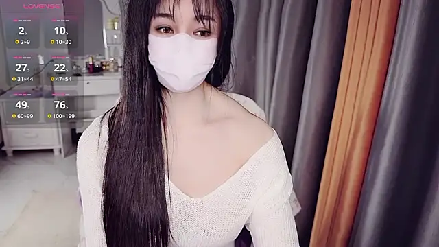 美女NolanMia在线直播