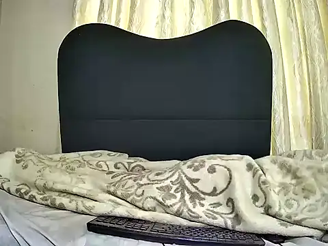 Exotic_FreakyQueen webcam