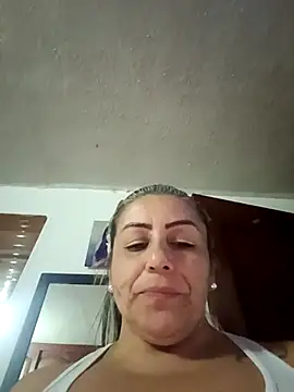 maynor_1998 from StripChat is Freechat