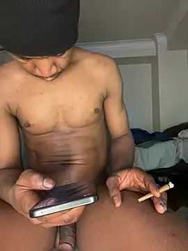 BIGBLACKLEGDAXXX webcam