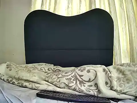 Exotic_FreakyQueen webcam