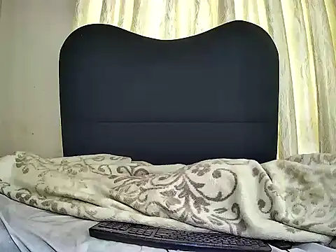 Exotic_FreakyQueen webcam