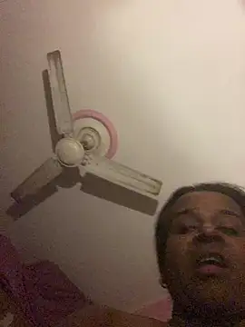 Kajal-Shemale69 webcam