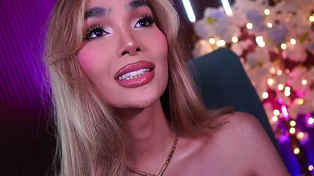 xxforyoureyesonlyxx webcam