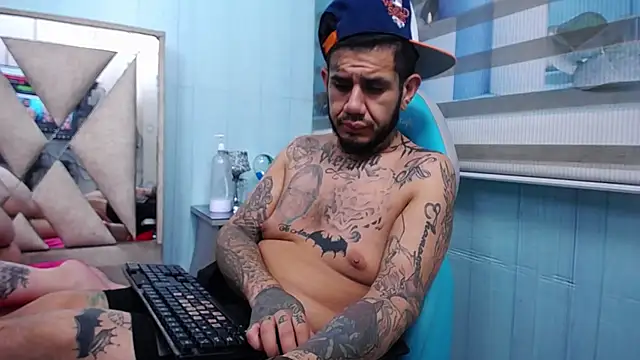 allison_max_tattoo webcam