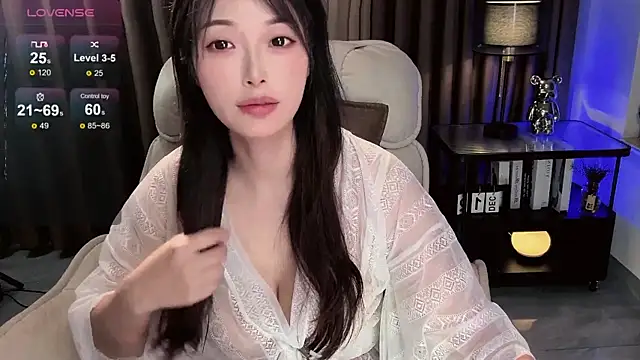 美女Yaikun0-0在线直播