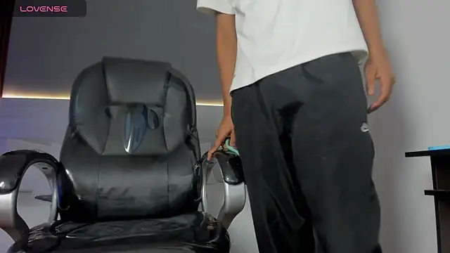 Brunette__boy webcam