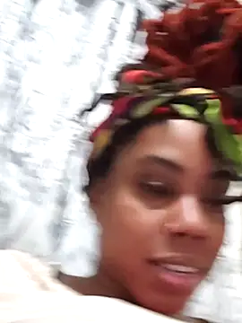 Webcam Model (HONEYSWEETS_LIVE) is live