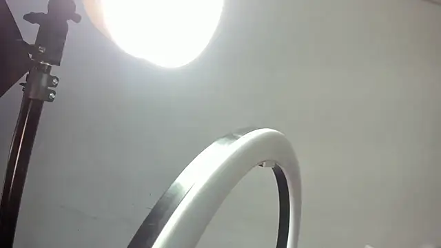 Aisha_hotts777 webcam