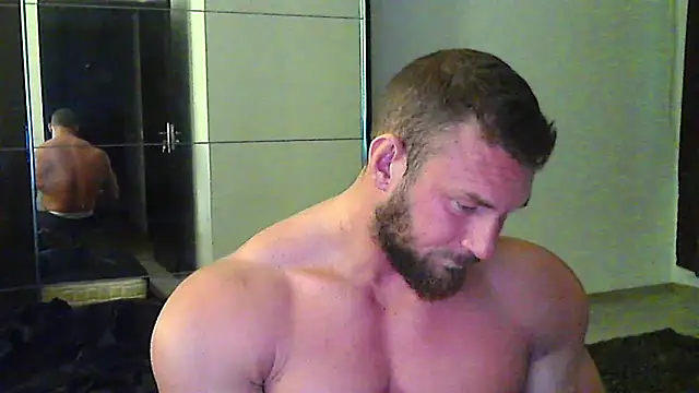 muscularkevin webcam
