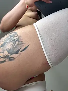 AngelinaDuvall webcam