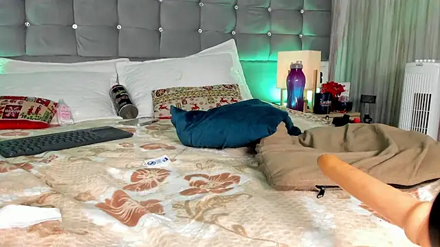 Poacahontasfg webcam