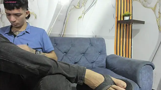 Straight_Guy22 webcam