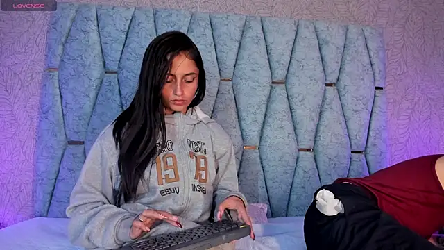 Genesis_And_Jack_ webcam