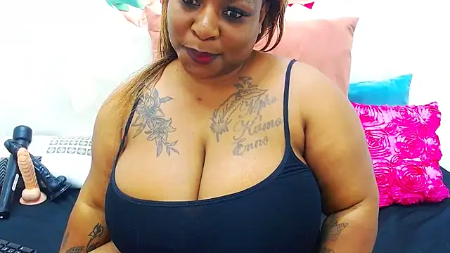 Ebonyhotass26 webcam