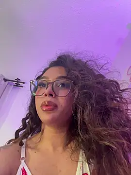 Samantha_Bernardo webcam