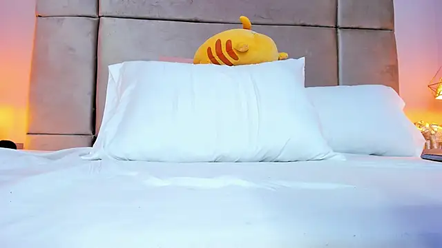 isabel_sofiaa webcam