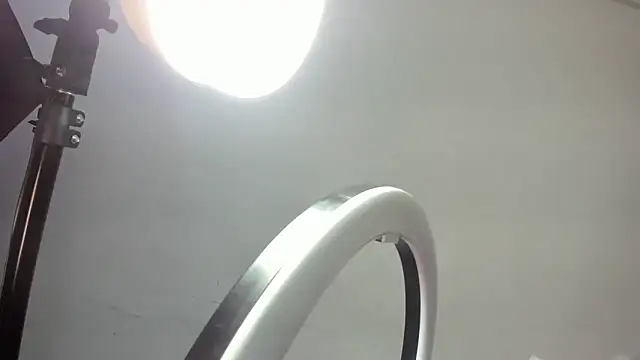 Aisha_hotts777 webcam