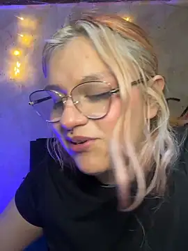 Sophia_Weest99 webcam