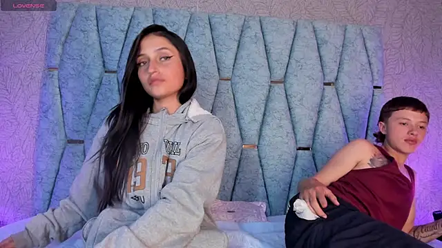 Genesis_And_Jack_ webcam