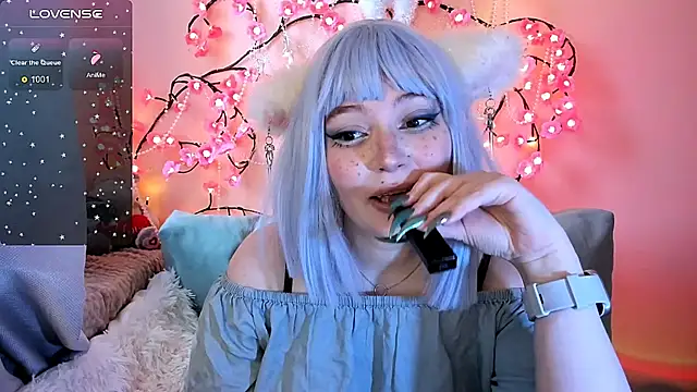 Ungoliant_Kiss webcam