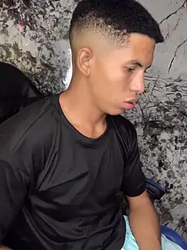 juan_lugo_hot webcam