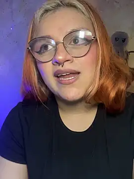 Sophia_Weest99 webcam