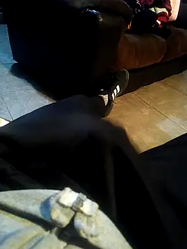 alexalejandro13 - AlexAlejandro13's free webcam - UK Sex Cams