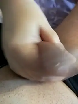 MadaamJizz_DickLewd webcam