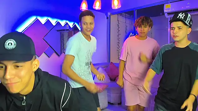 Houseofwarrios webcam